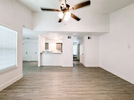 12524 Pebblestone St in Houston, TX - Building Photo