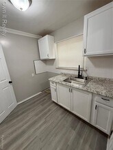 18705 Avon Ln in Southfield, MI - Building Photo - Building Photo