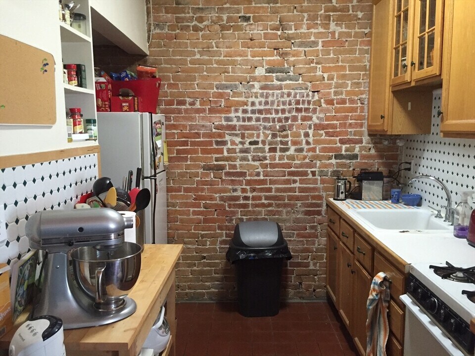 104 Magazine St in Cambridge, MA - Building Photo