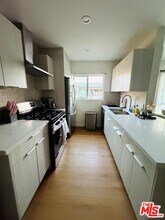 348 Rexford Dr in Beverly Hills, CA - Building Photo - Building Photo