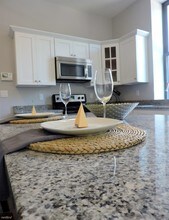 10 Merrymount Rd-Unit -Apt 303 in Quincy, MA - Building Photo - Building Photo