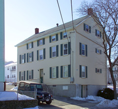 355 Snell St in Fall River, MA - Building Photo - Building Photo