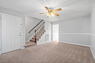 3737 Heather Dr in Clarksville, TN - Building Photo - Building Photo