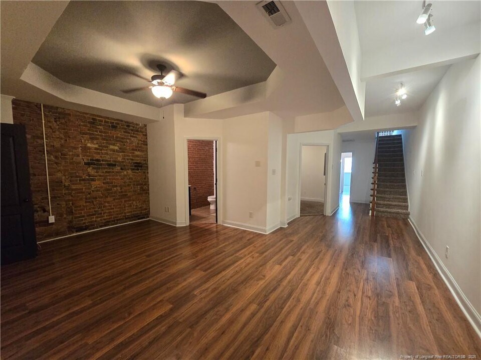 214 Hay St in Fayetteville, NC - Building Photo