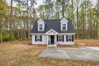 214 Walton St in Loganville, GA - Building Photo - Building Photo