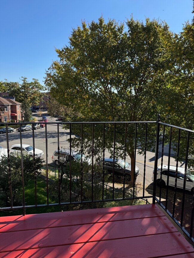 3202 Johnson Ave, Unit Apartment