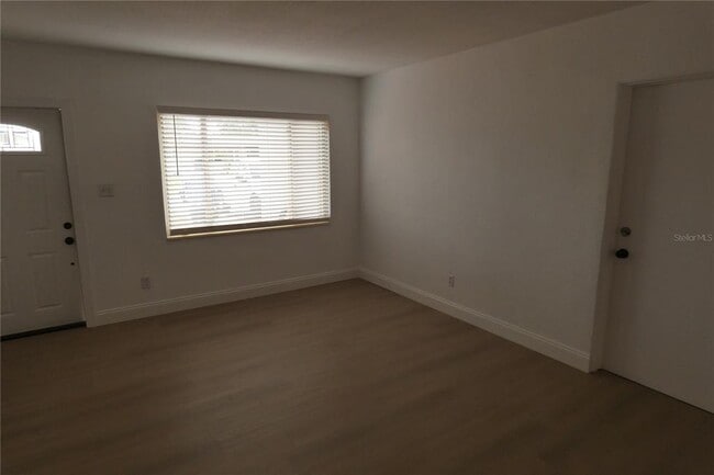8468 7th Way N in St. Petersburg, FL - Building Photo - Building Photo