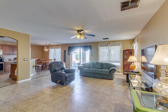 31365 N Mesquite Way in San Tan Valley, AZ - Building Photo - Building Photo