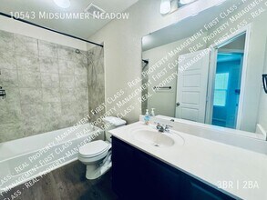 10543 Midsummer Meadow in Converse, TX - Building Photo - Building Photo