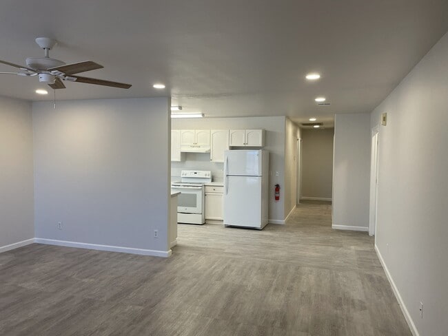 10571 W Carousel Dr in Arizona City, AZ - Building Photo - Building Photo