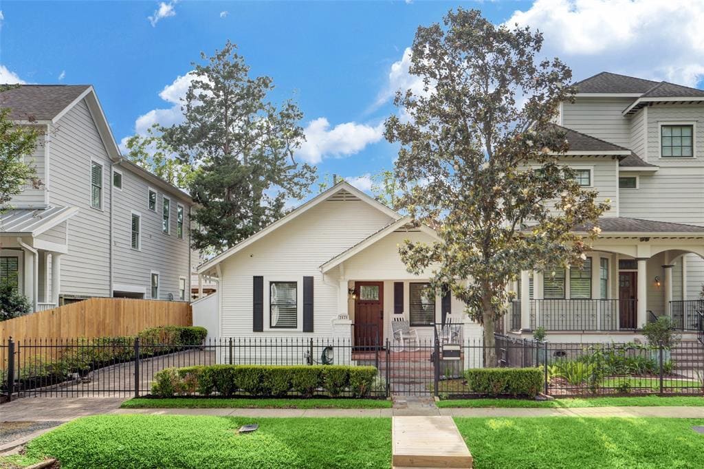 2121 Oxford St in Houston, TX - Building Photo