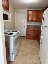 8433 SE Insley St in Portland, OR - Building Photo - Building Photo