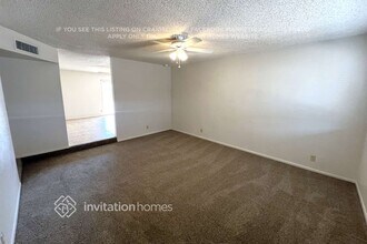 1129 E Hampton Cir in Mesa, AZ - Building Photo - Building Photo