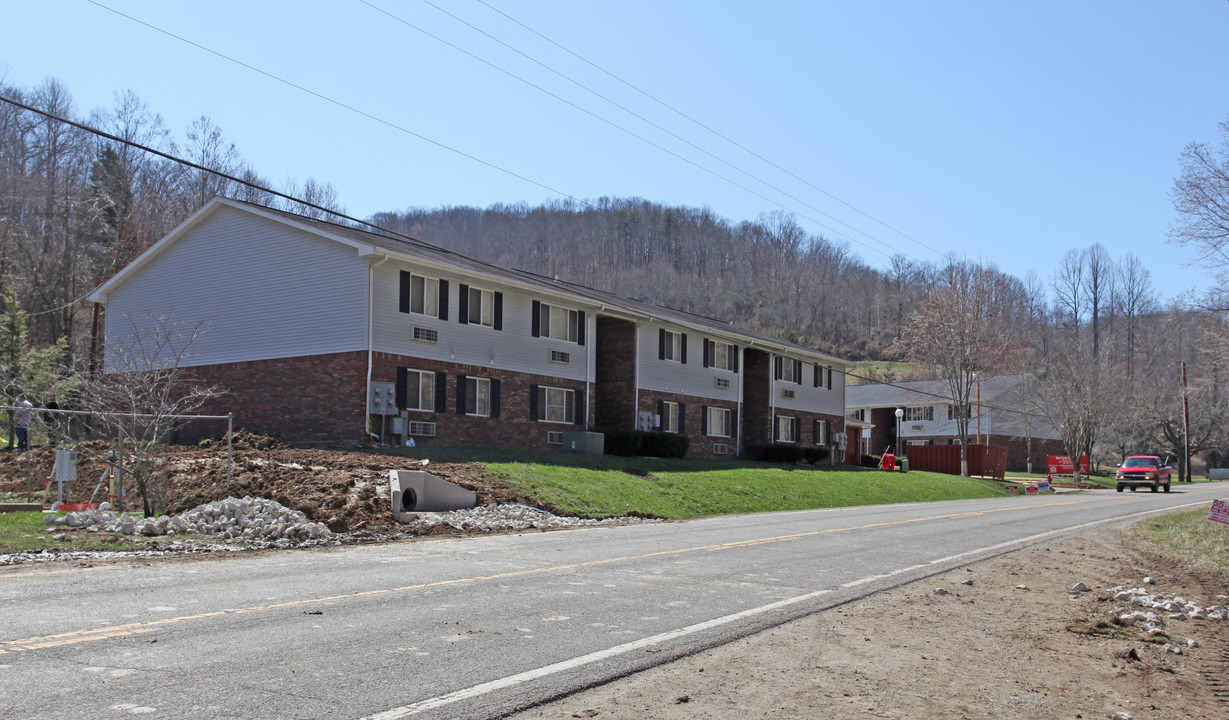 Alum Creek Apartments in Alum Creek, WV - Building Photo