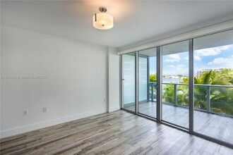 6620 Indian Creek Dr, Unit # 313 in Miami Beach, FL - Building Photo - Building Photo