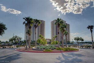 8255 S Las Vegas Blvd in Las Vegas, NV - Building Photo