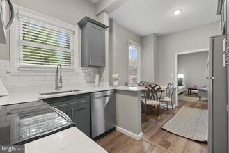1841 Hillside Rd in Pikesville, MD - Building Photo - Building Photo