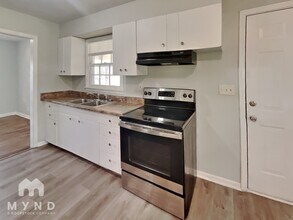 921 Daniel Cir in Birmingham, AL - Building Photo - Building Photo
