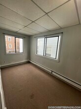 61 Crescent Ave in Boston, MA - Building Photo - Building Photo