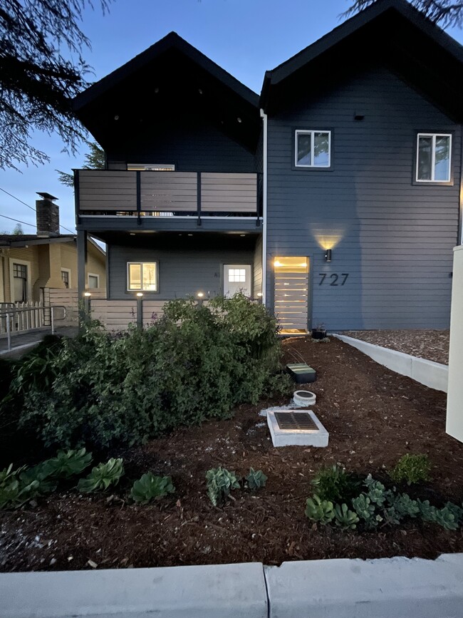 727 Hanover St in Santa Cruz, CA - Building Photo - Building Photo