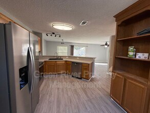 1865 Green Springs Cir in Fleming Island, FL - Foto de edificio - Building Photo