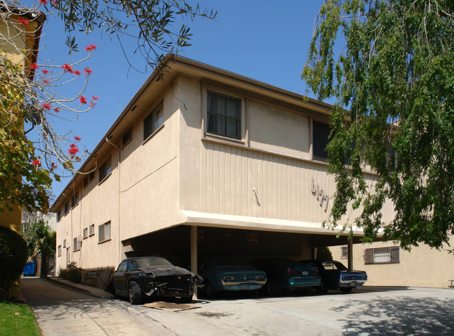 6127 Saturn St in Los Angeles, CA - Building Photo - Building Photo