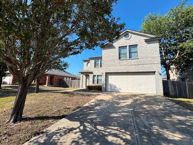 property at 2013 Rim Rock Dr