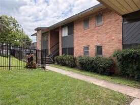 3304 Red River St in Austin, TX - Building Photo