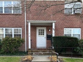 90 Gregory Ave in Mt Kisco, NY - Building Photo