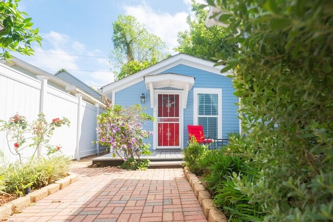 4010 Laurel St in New Orleans, LA - Building Photo - Building Photo