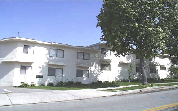 1421 Eagle Vista Dr in Los Angeles, CA - Building Photo - Building Photo