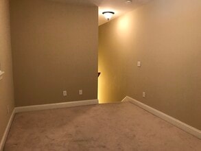 3201 Aspen Grove Drive, Unit A7 in Franklin, TN - Foto de edificio - Building Photo