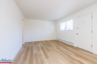 555 S 10th St, Unit 12 in San Jose, CA - Building Photo - Building Photo