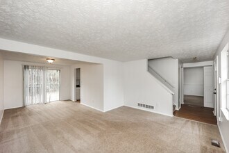 2595 Old S Ct in Jonesboro, GA - Building Photo - Building Photo