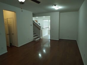 4256 Four Oaks Blvd in Tallahassee, FL - Building Photo - Building Photo