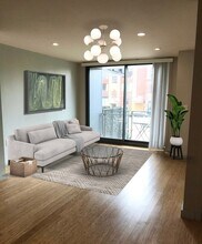 691 Massachusetts Ave, Unit 206 in Boston, MA - Building Photo - Building Photo