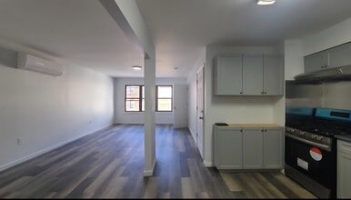 150 New York Ave, Unit Unit 2 in Jersey City, NJ - Foto de edificio - Building Photo