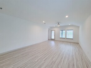 7015 Halifax Harvest Ln in Richmond, TX - Foto de edificio - Building Photo