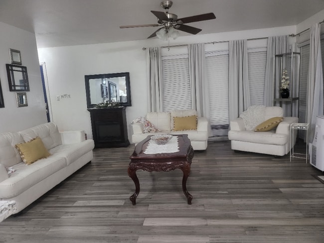 24203 36th Ave S in Kent, WA - Building Photo - Building Photo