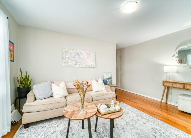 1066-1066 Tower Rd in Halifax, NS - Building Photo - Building Photo