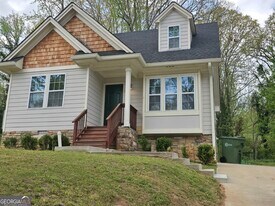 4075 Fairburn Ave SW in Atlanta, GA - Building Photo