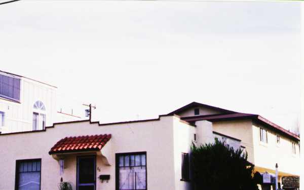 86-88 S Santa Cruz St in Ventura, CA - Foto de edificio - Building Photo