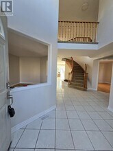 135 Moffatt Ave in Brampton, ON - Building Photo - Building Photo