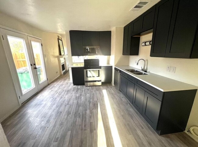 1403 Churing Dr in San Antonio, TX - Building Photo - Building Photo