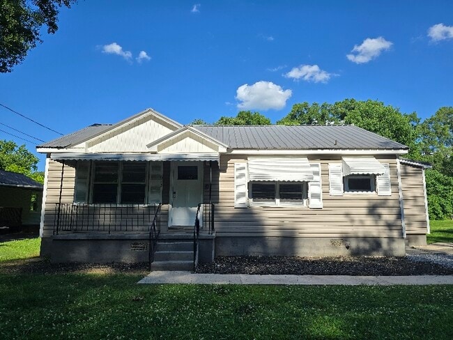 property at 613 Hill St