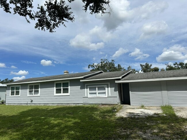 property at 1114 Choctaw Village Dr