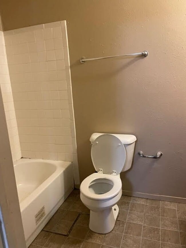 property at 748 8th St SE