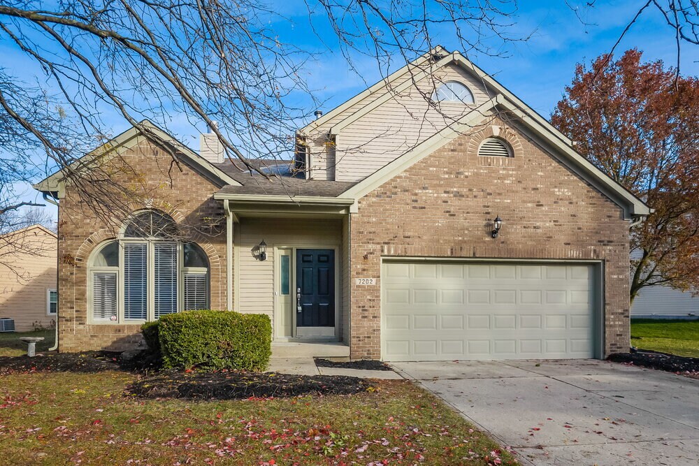 7202 Nostalgia Ln in Indianapolis, IN - Foto de edificio