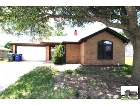 213 Bronc Dr in Copperas Cove, TX - Building Photo