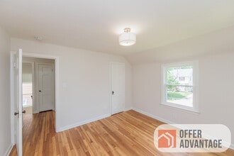3948 Delmore Rd in Cleveland Heights, OH - Foto de edificio - Building Photo